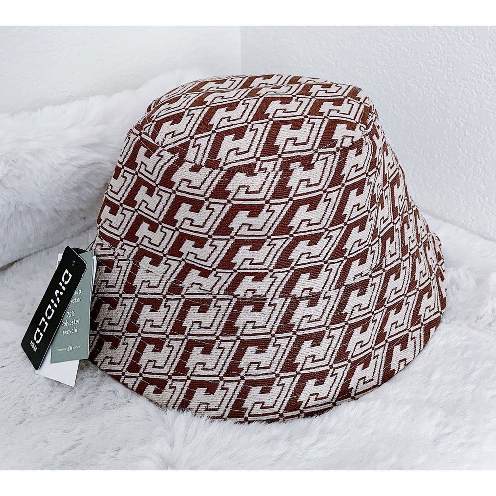H&M Bucket Hat